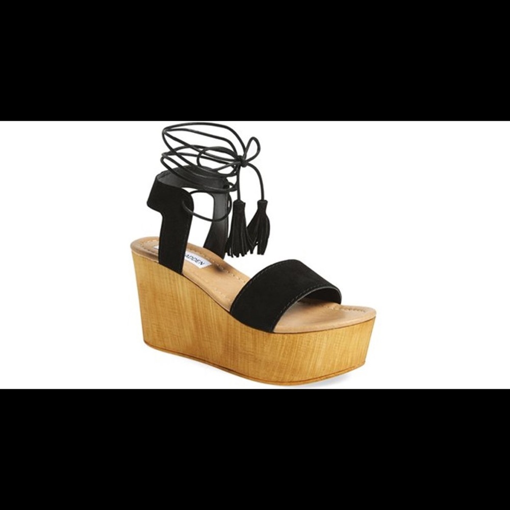 Steve Madden Shannon Black Wedge Size 8